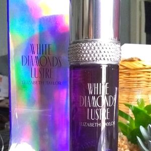 White Diamonds Lustre Elizabeth Taylor.